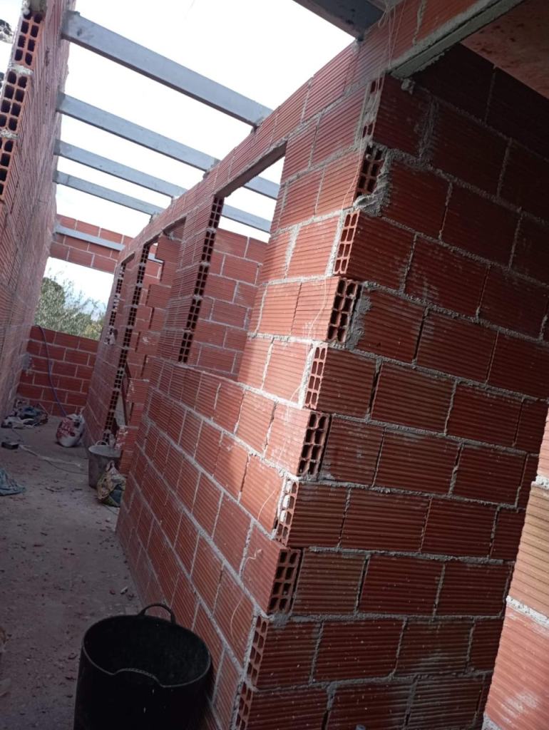 Muros nuevos de ladrillo