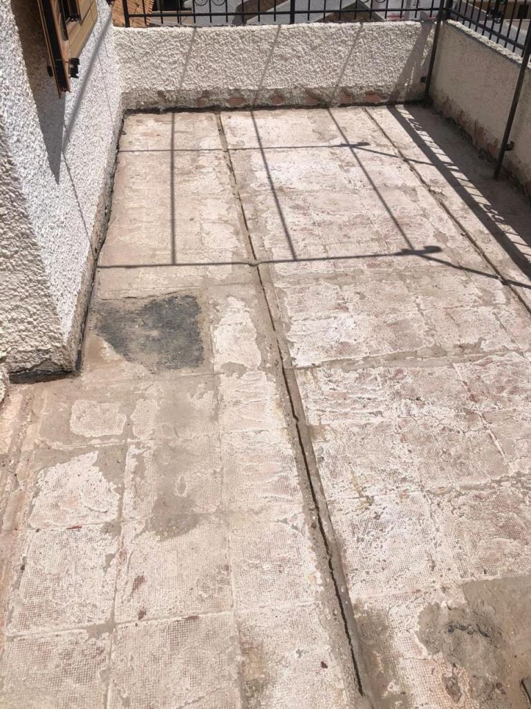 Suelo antiguo de la terraza, muy deteriorado